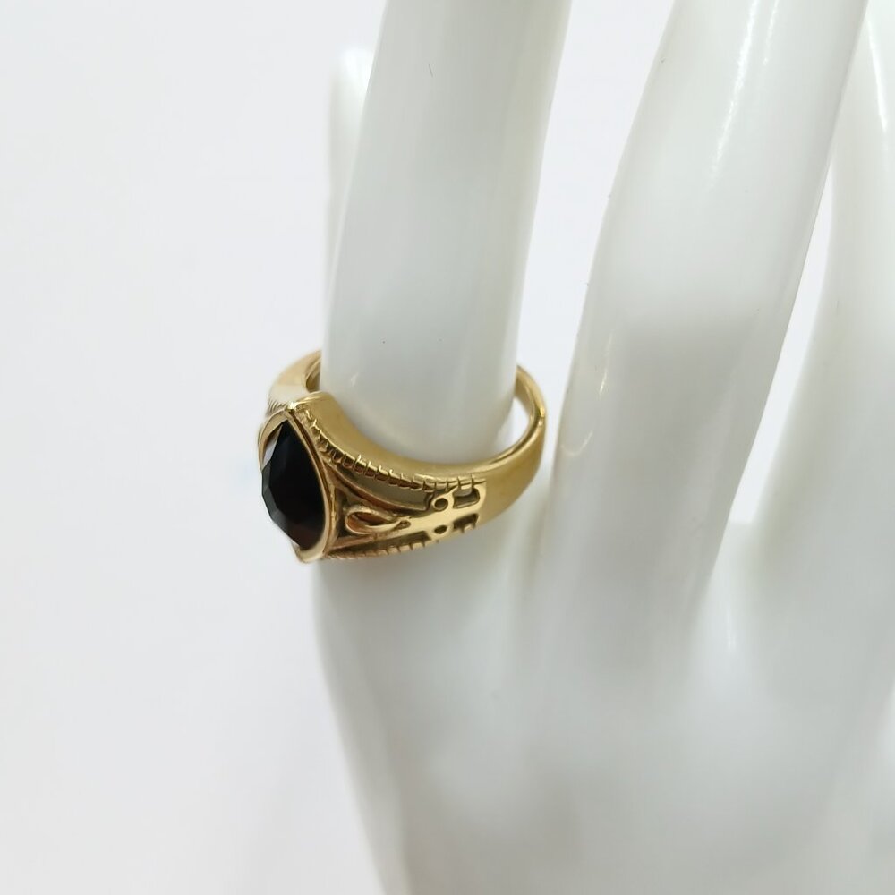 Ring - Picture 4 of 5